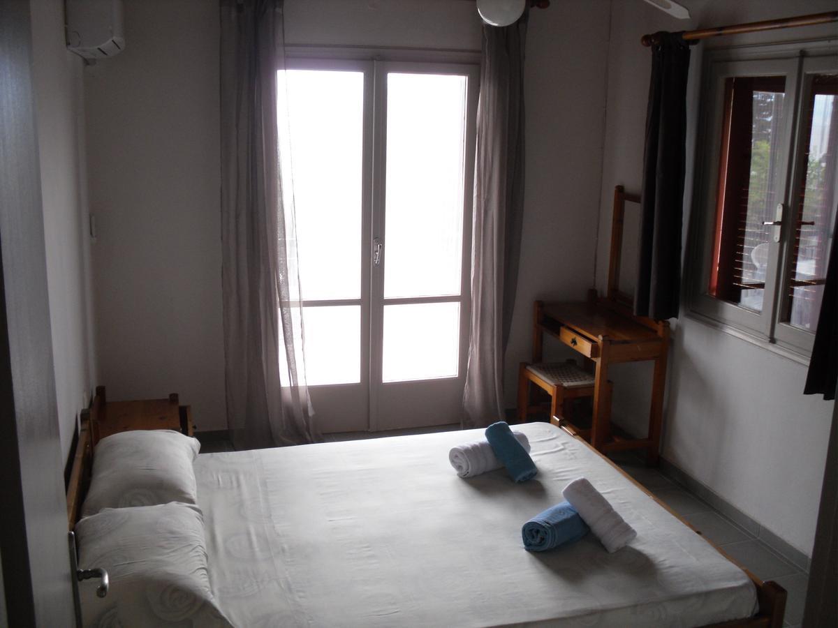 Spiti Kritikos Apartment Benitses  Bagian luar foto